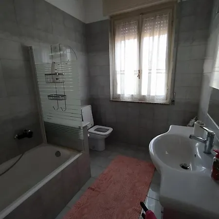 Casa Al Lago Di Nadia Holiday home Corgeno